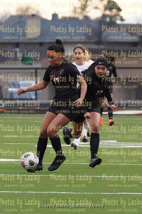 fhs grlsVsoc kemp040